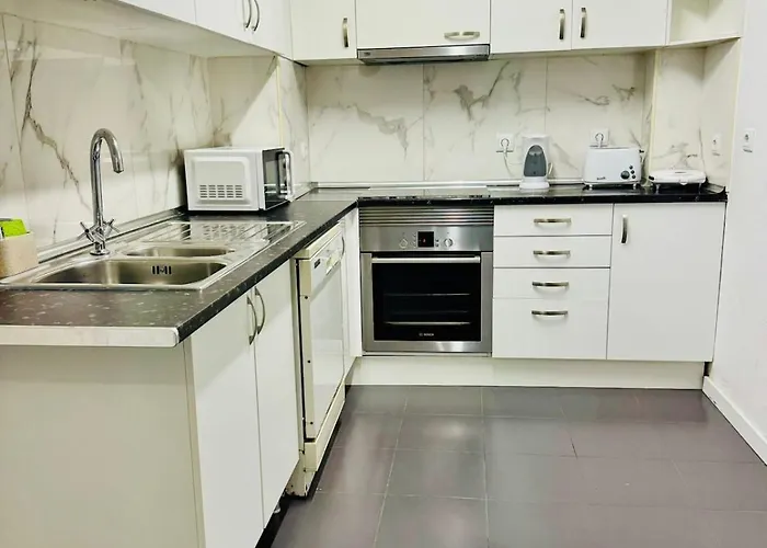 Amazing Space - 4 Bedroom * Albufeira