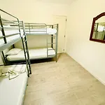 Amazing Space - 4 Bedroom *